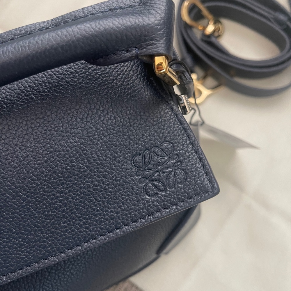 Loewe puzzle small Shoulder Bag - Picture 7 of 11